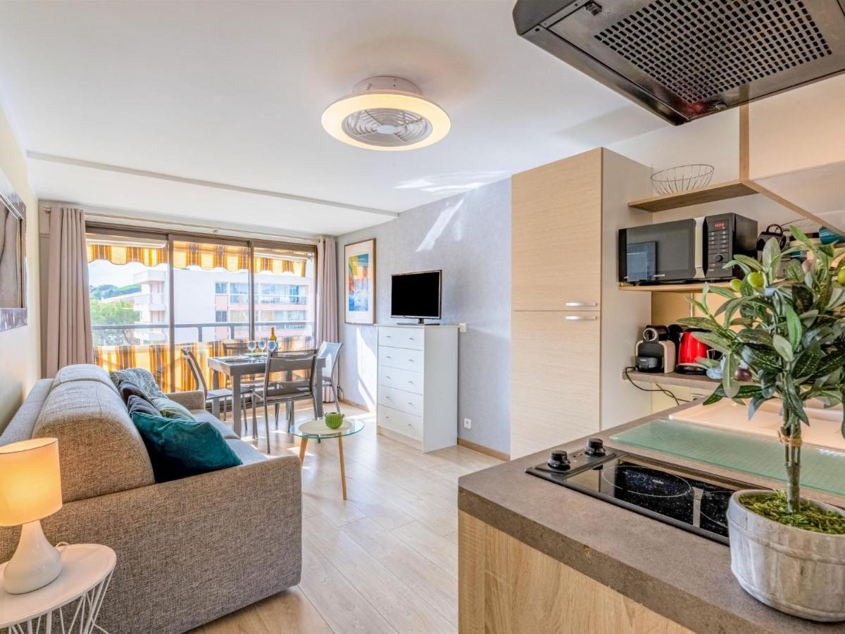 Apartment Les Coralines-5 By Interhome Sainte-Maxime Exterior photo