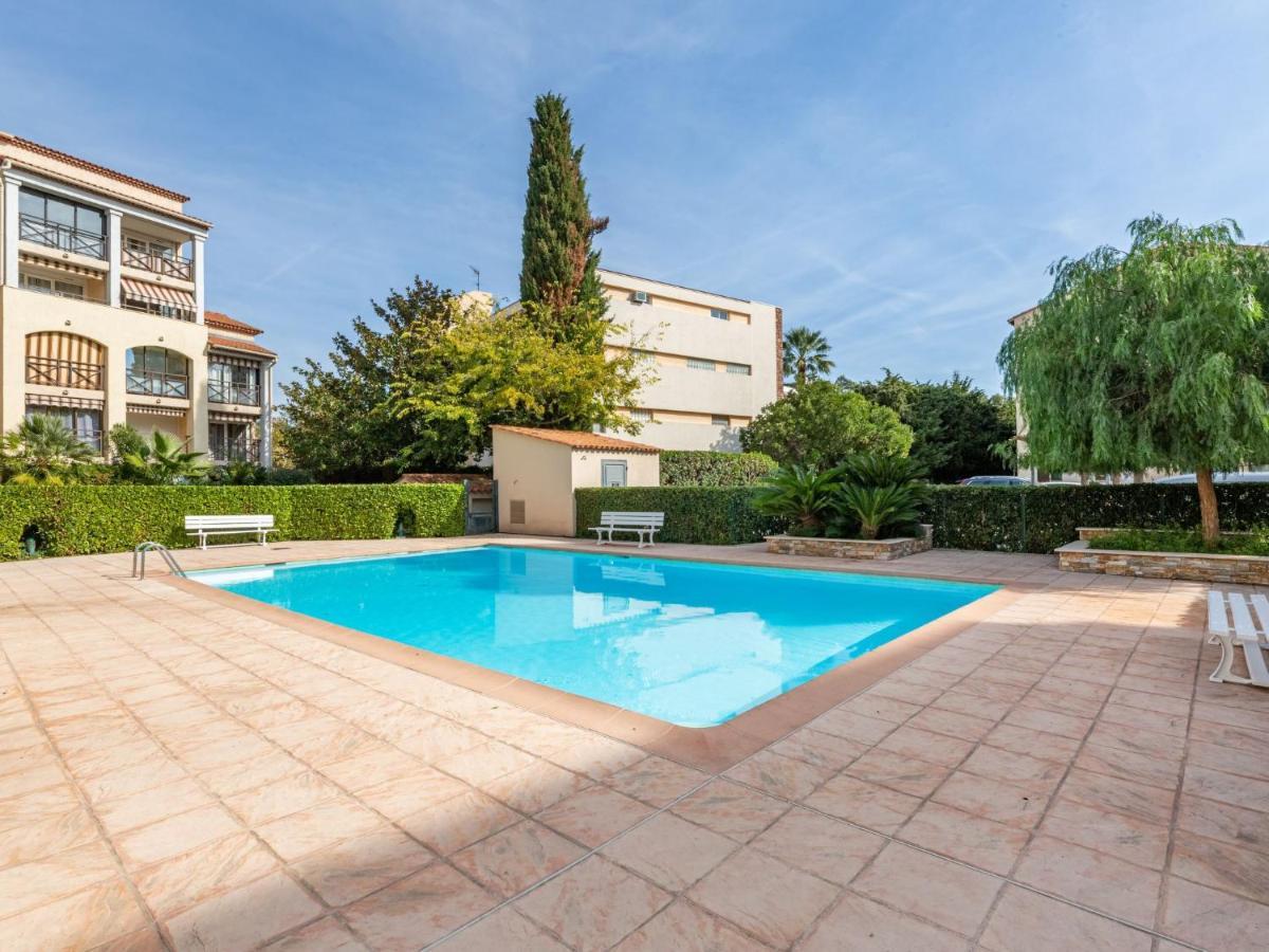 Apartment Les Coralines-5 By Interhome Sainte-Maxime Exterior photo